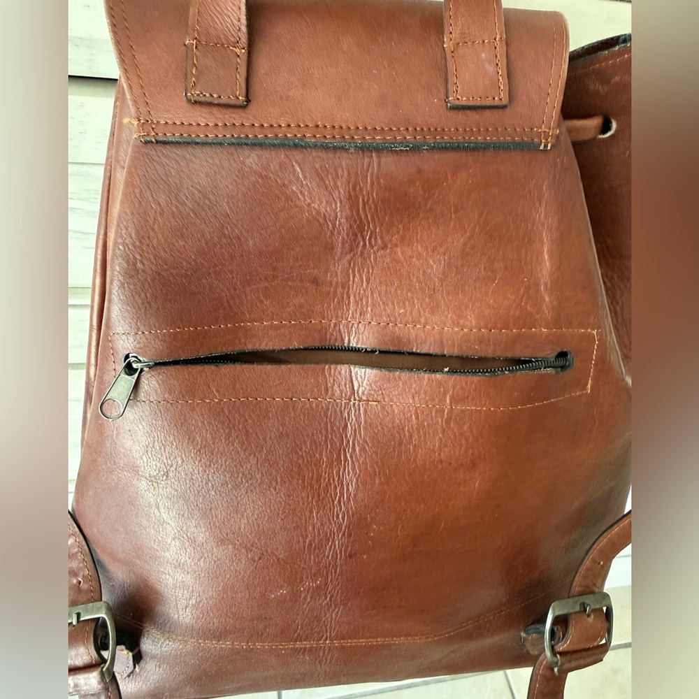 Vintage Brown Leather Backpack - Picture 12 of 15